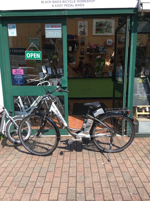 Easy pedal bikes Eastbourne 1