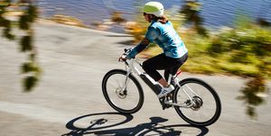 rad power radmission electric hybrid bike ridden by amy wolff in easton, pa in october 2022