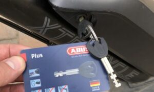 The ABUS YourPlus System A Single Key for eBike Battery and Locks VIDEOe8f702293 380 1